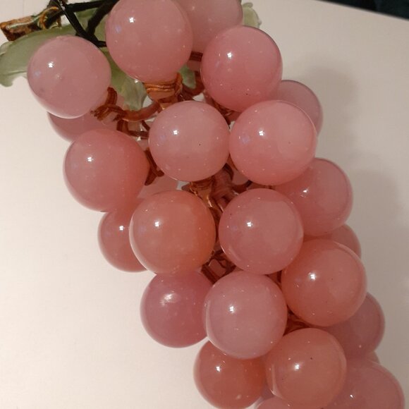 VINTAGE SALADO TEXAS WINERY PINK GLASS GRAPES GORGEOUS HEAVY GRAPES - Picture 16 of 17